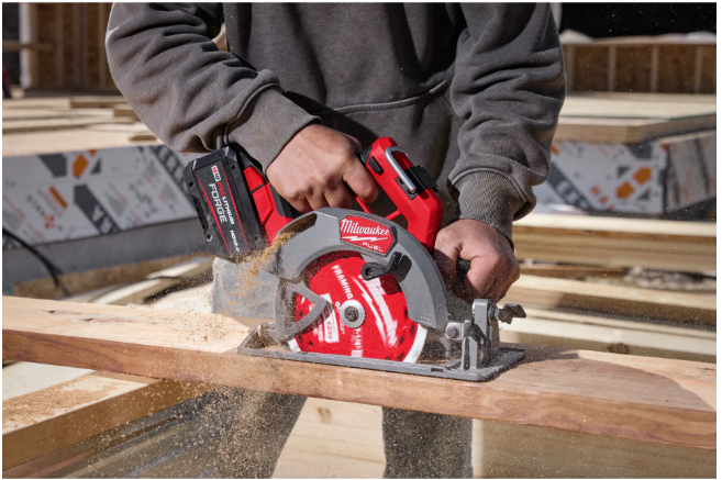 2834-21HD M18 FUEL™ 7-1/4” Circular Saw Kit
